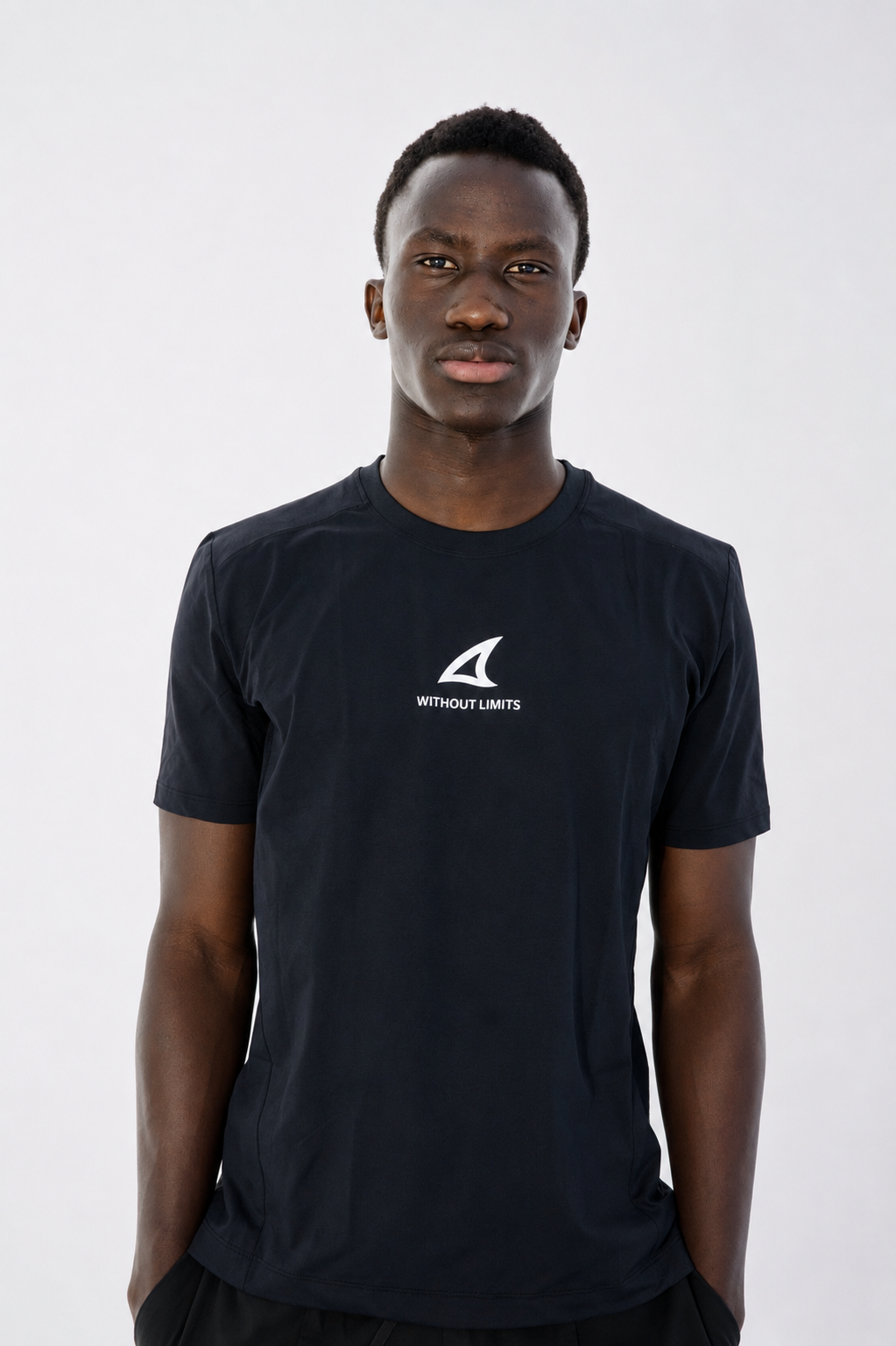 Camiseta deportiva de manga corta cuello redondo