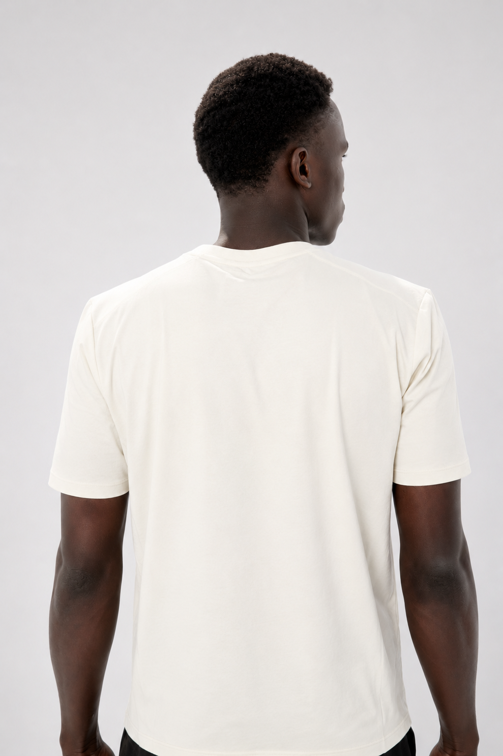 Camiseta deportiva de manga corta cuello redondo