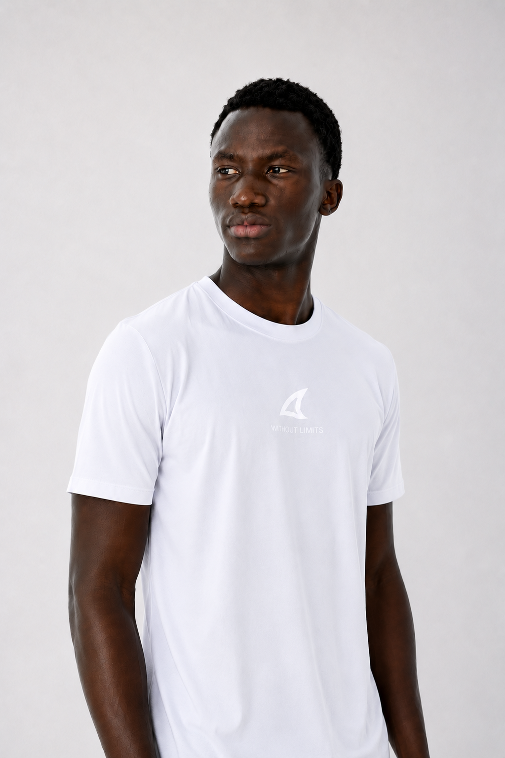 Camiseta deportiva de manga corta cuello redondo