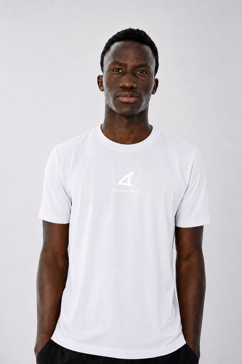 Camiseta deportiva de manga corta cuello redondo